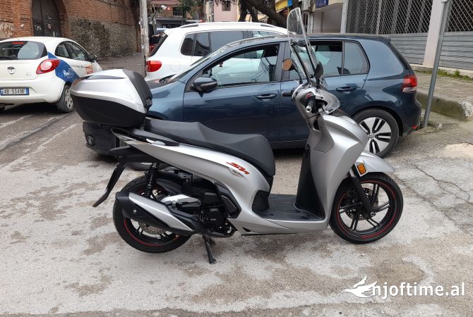 Motorra ne shitje  ne Tirane - 6,500 Euro