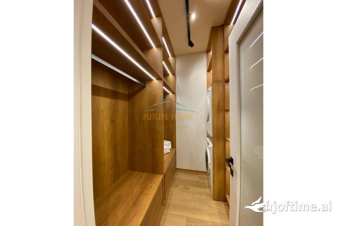 Shtepi me qera 2+1 ne Tirane - 1,200 Euro