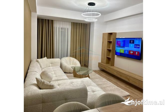 Shtepi ne shitje Apartament ne Tirane, 1+1, Mobilimi E mobiluar, Pagesa 175,000  Euro.