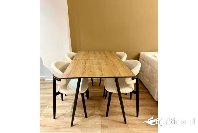 Shtepi ne shitje Apartament ne Tirane, 1+1, Mobilimi E mobiluar, Pagesa 175,000  Euro.