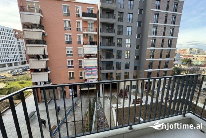 Shtepi ne shitje Apartament ne Tirane, 2+1, Mobilimi Bosh, pa mobiluar, Pagesa 144,000  Euro.