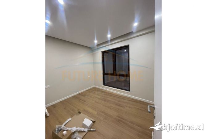 Shtepi me qera Apartament ne Tirane, 2+1, Mobilimi Bosh, pa mobiluar, Pagesa 800  Euro.