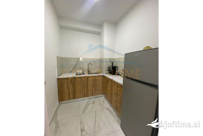 Shtepi me qera 2+1 ne Tirane - 600 Euro