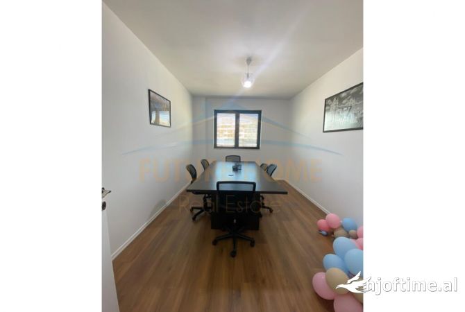Shtepi me qera Apartament ne Tirane, 2+1, Mobilimi E mobiluar, Pagesa 600  Euro.