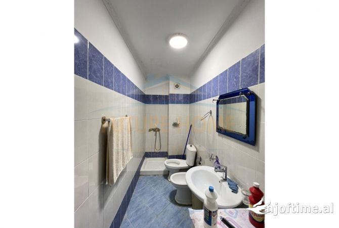 Shtepi me qera Apartament ne Tirane, 1+1, Mobilimi E mobiluar, Pagesa 380  Euro.