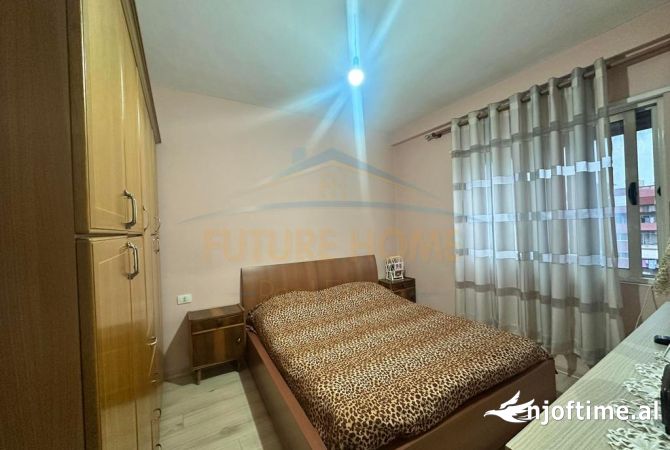 Shtepi me qera Apartament ne Tirane, 2+1, Mobilimi E mobiluar, Pagesa 500  Euro.
