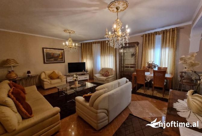 Shtepi me qera Apartament ne Tirane, 2+1, Mobilimi E mobiluar, Pagesa 750  Euro.