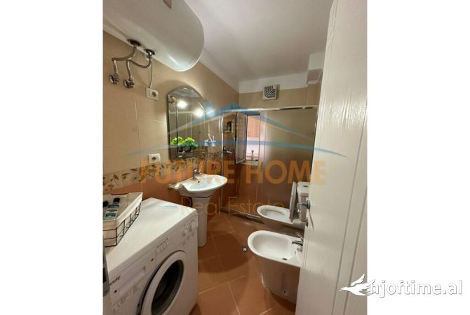 Shtepi me qera Apartament ne Tirane, 2+1, Mobilimi E mobiluar, Pagesa 650  Euro.