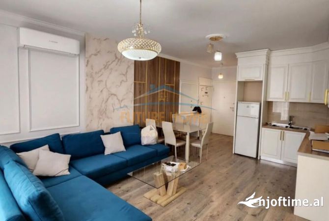 Shtepi me qera Apartament ne Tirane, 2+1, Mobilimi E mobiluar, Pagesa 700  Euro.