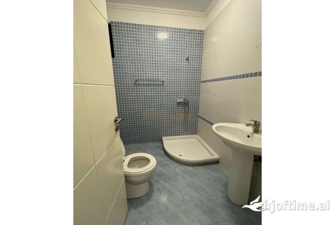 Shtepi me qera 2+1 ne Tirane - 500 Euro