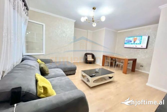 Shtepi ne shitje Apartament ne Tirane, 2+1, Mobilimi E mobiluar, Pagesa 200,000  Euro.