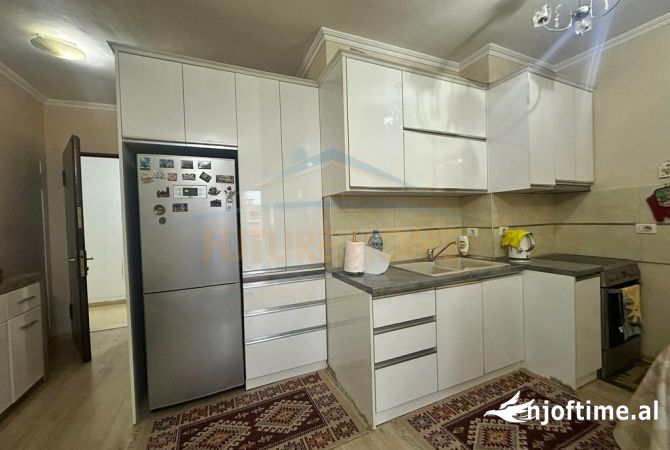 Shtepi me qera 2+1 ne Tirane - 450 Euro