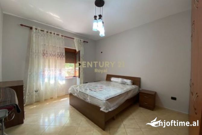 Shtepi me qera 2+1 ne Tirane - 650 Euro