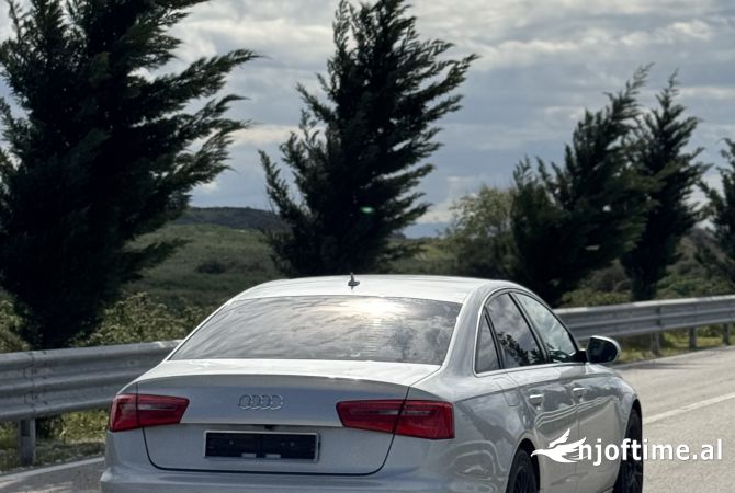Makina ne shitje  ne Fier - 10,900 Euro
