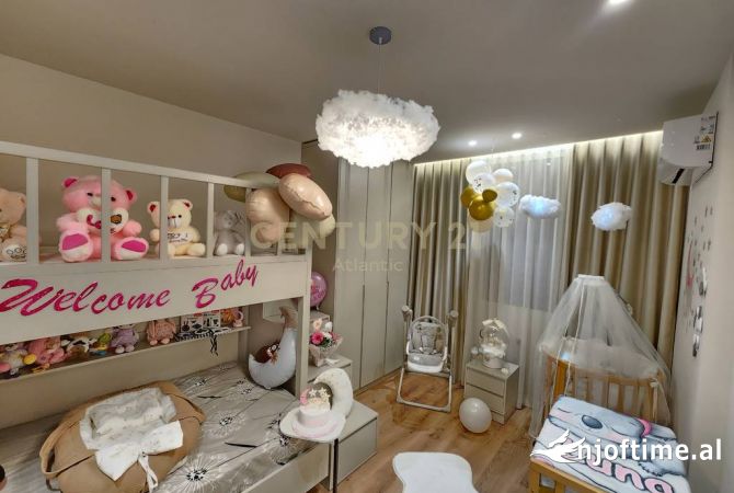 Shtepi ne shitje Apartament ne Durres, 2+1, Mobilimi E mobiluar, Pagesa 148,000  Euro.