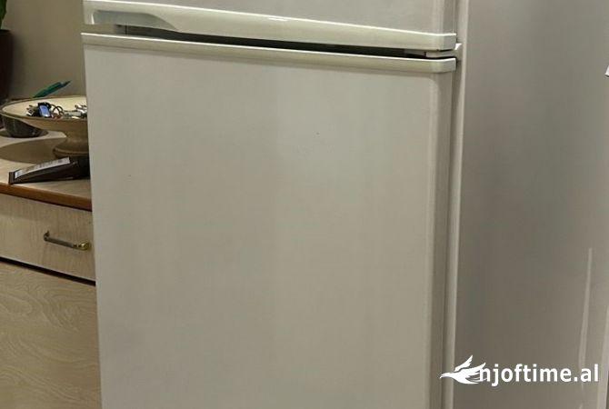 Mobilje dhe Elektroshtepiake  ne Tirane - 10,000 Leke