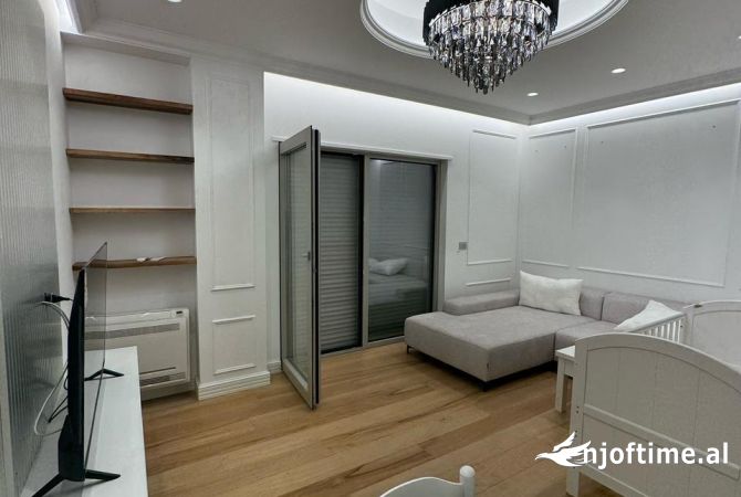 Shtepi ne shitje Apartament ne Tirane, 2+1, Mobilimi E mobiluar, Pagesa 280,000  Euro.