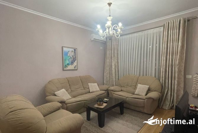 Casa in affitto 2+1 a Tirana - 450 Euro