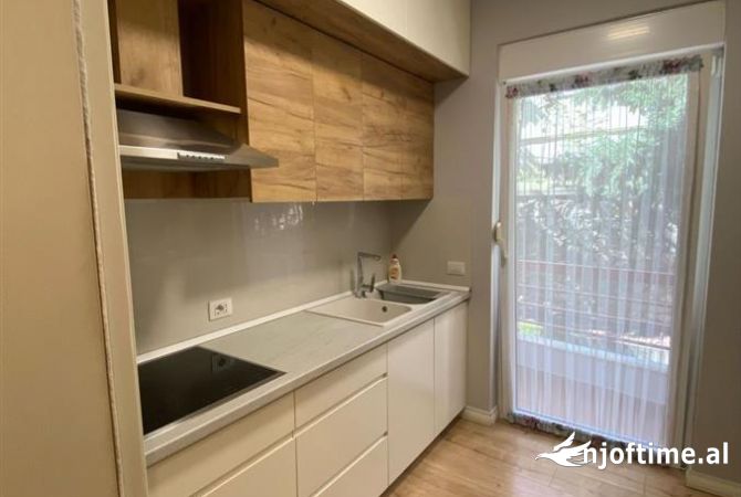 Shtepi me qera 1+1 ne Tirane - 550 Euro