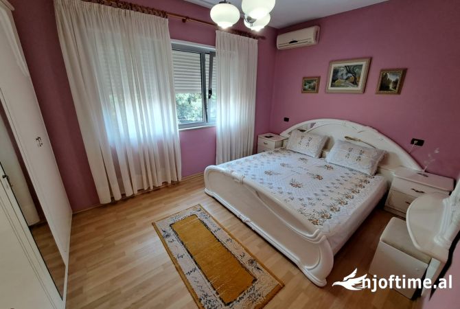 Shtepi me qera 2+1 ne Tirane - 700 Euro