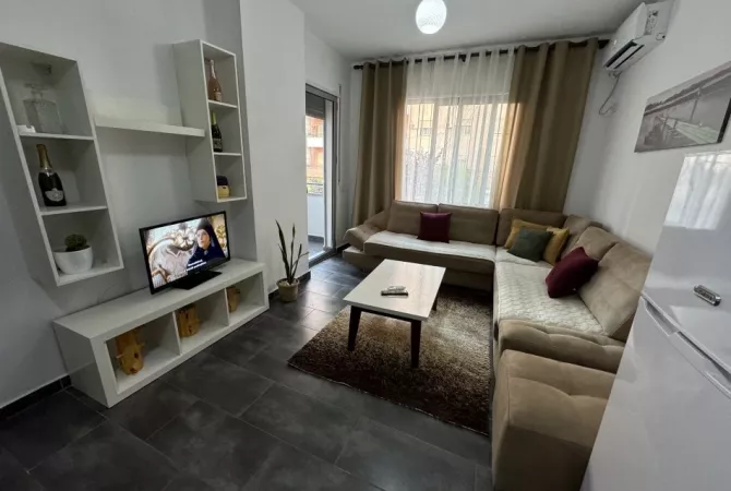 Shtepi me qera 2+1 ne Tirane - 550 Euro