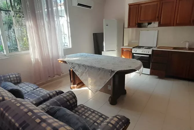 Shtepi me qera 2+1 ne Tirane - 510 Euro