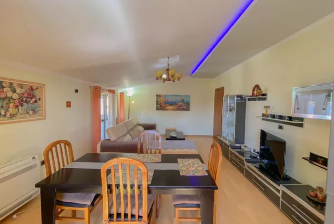 Shtepi me qera 2+1 ne Tirane - 700 Euro