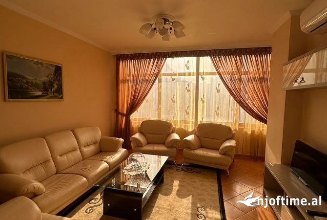 Shtepi me qera 2+1 ne Tirane - 550 Euro