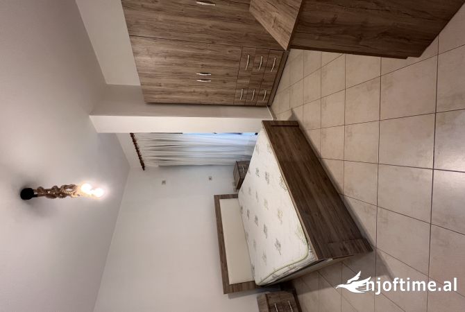 Shtepi me qera 1+1 ne Tirane - 45,000 Leke