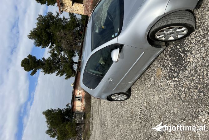 Auto in Vendita  a Tirana - 2,700 Euro
