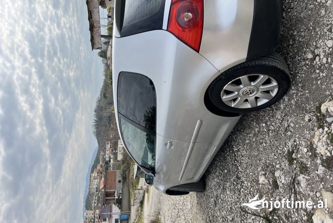 Makina ne shitje ne Tirane, Volkswagen, 2005 Diesel,Kambio Manual Pagesa 2,700  Euro.