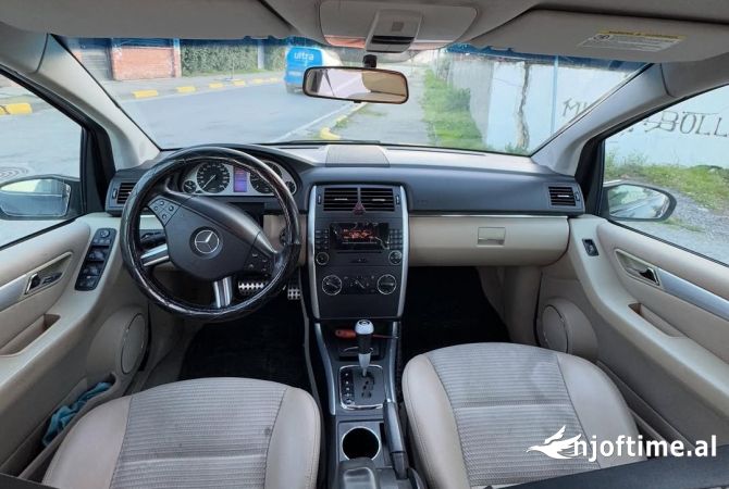 Auto in Vendita  a Tirana - 3,600 Euro