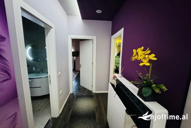 Shtepi ne shitje Penthose(kati i fundit panoramik) ne Shkoder, 2+1, Mobilimi E mobiluar, Pagesa 150,000  Euro.