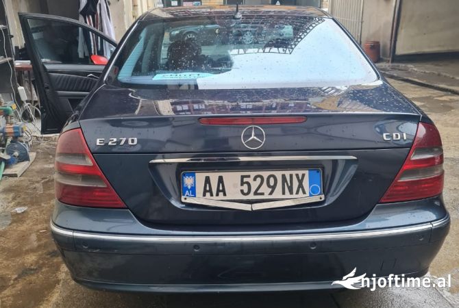 Makina ne shitje ne Tirane, Mercedes-Benz, 2003 Diesel,Kambio Automatik Pagesa 3,500  Euro.