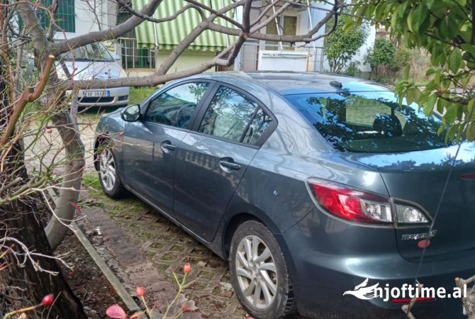 Makina ne shitje ne Tirane - 4,200 Euro