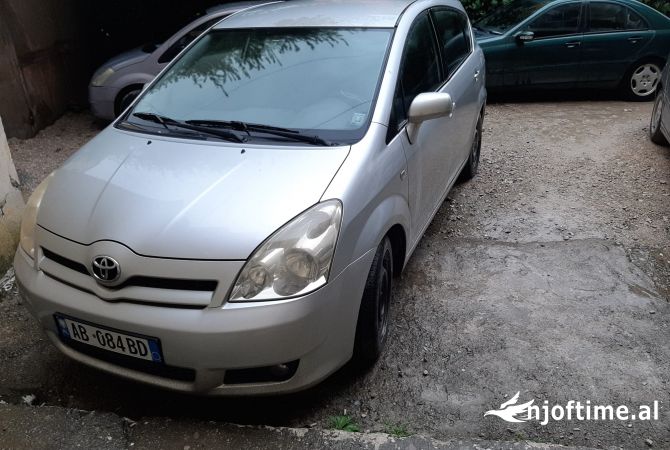 Makina ne shitje ne Tirane, Mazda, 2012 Benzine,Kambio Automatik Pagesa 4,200  Euro.