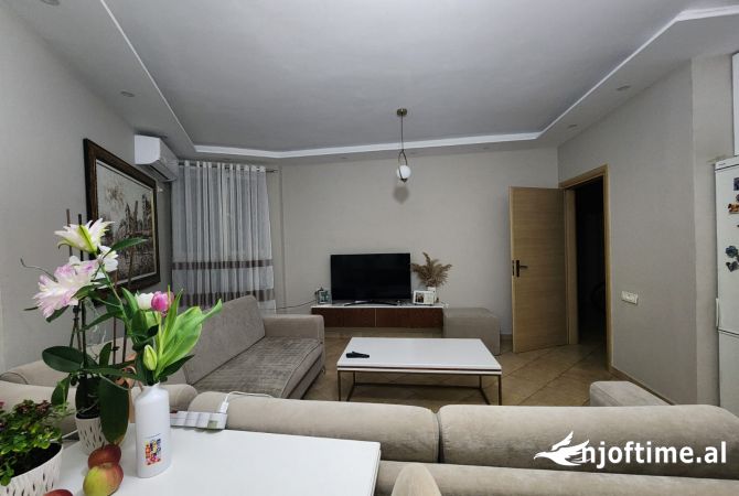 Shtepi ne shitje 1+1 ne Tirane - 90,000 Euro