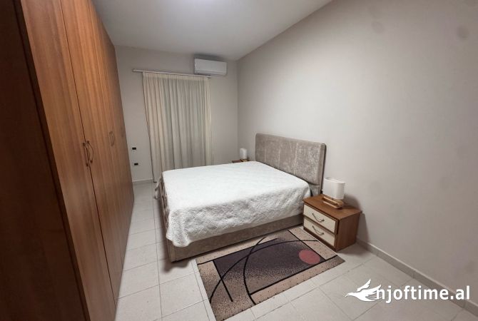 Shtepi me qera 2+1 ne Tirane - 700 Euro