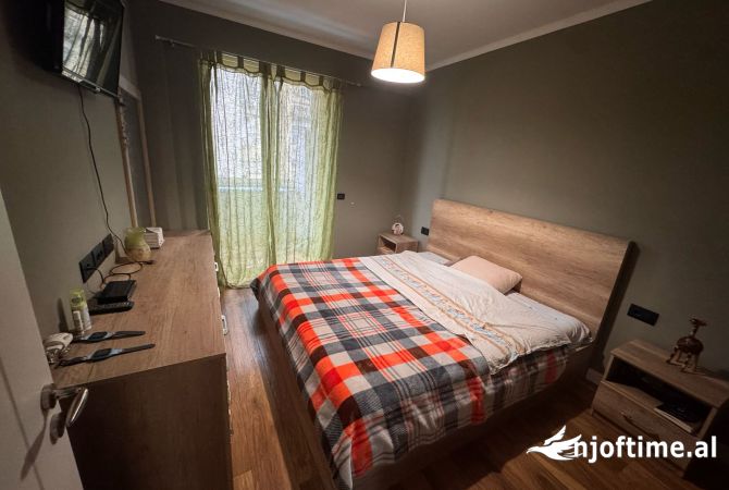 Shtepi me qera 2+1 ne Tirane - 900 Euro