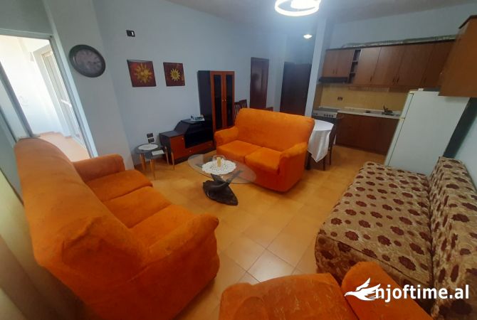 Shtepi me qera 1+1 ne Tirane - 500 Euro