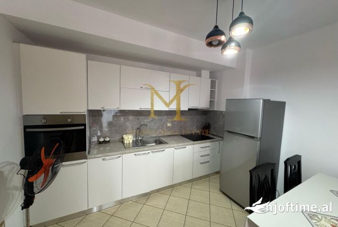 Shtepi me qera 2+1 ne Durres - 400 Euro