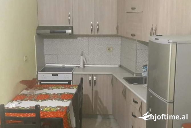 Shtepi me qera 1+1 ne Tirane - 37,000 Leke
