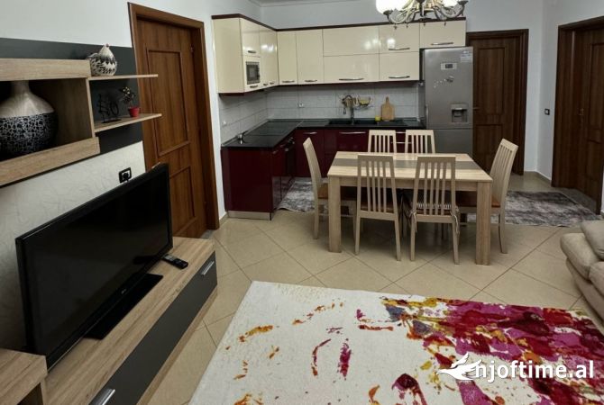 Shtepi me qera 2+1 ne Tirane - 50,000 Leke