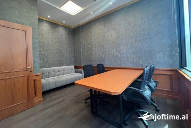 Business Property for Rent 1+1 in Tirana - 650 Euro