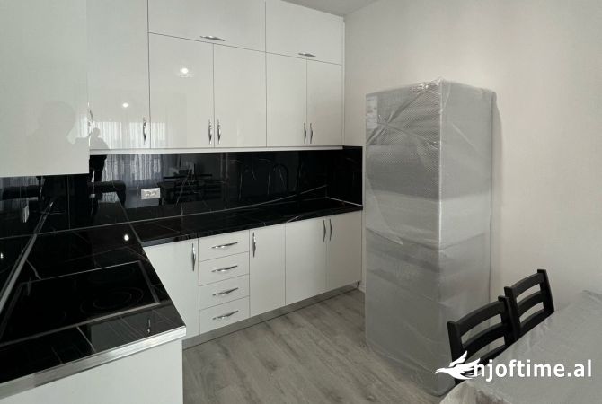 Shtepi me qera 1+1 ne Tirane - 650 Euro