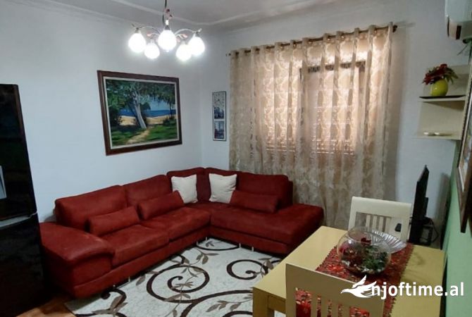 Shtepi me qera 2+1 ne Tirane - 450 Euro
