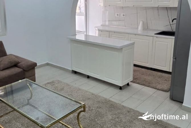Shtepi ne shitje 2+1 ne Tirane - 158,000 Euro