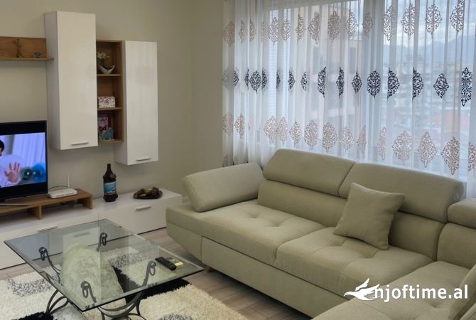 Casa in affitto 1+1 a Tirana - 1,000 Euro