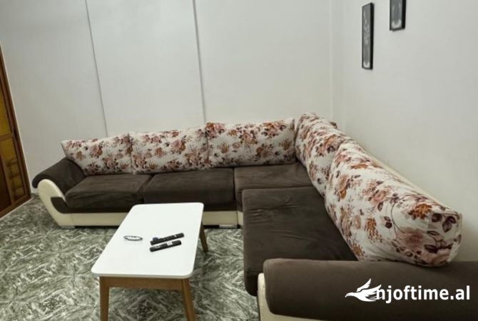 Shtepi me qera 2+1 ne Tirane - 50,000 Leke