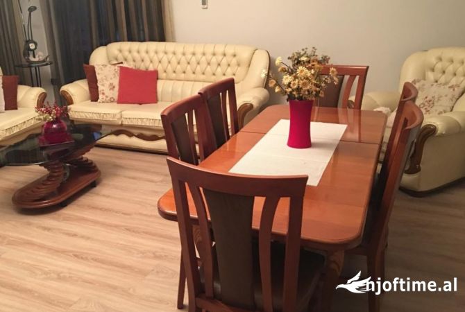 Shtepi me qera 1+1 ne Tirane - 530 Euro